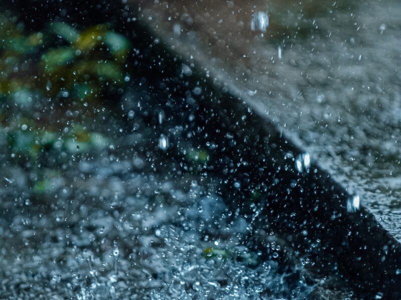 Zbiorniki naziemne — jak wybrać odpowiedni rodzaj i rozmiar?