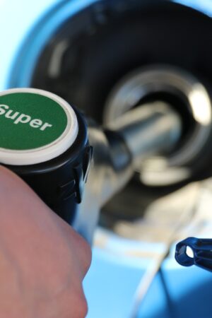 Zbiorniki na paliwo — jakie rodzaje i rozmiary wybrać?